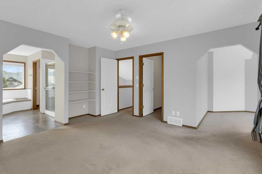 120 Gleneagles Terrace 