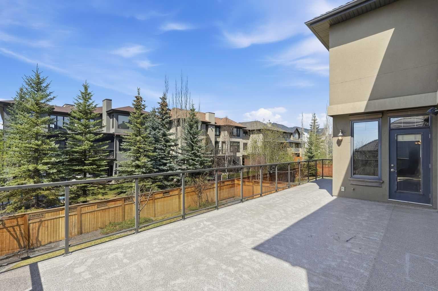 109 Aspen Ridge Place SW