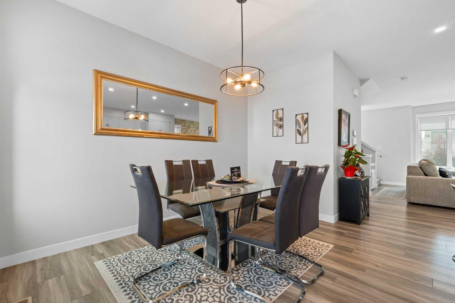 32 Evanscrest Court NW