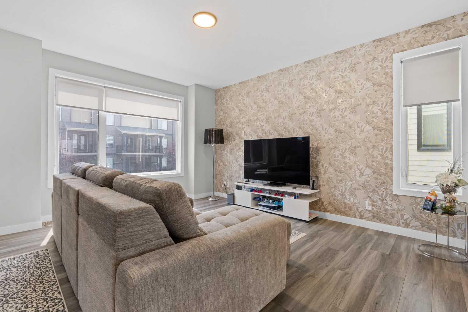 32 Evanscrest Court NW