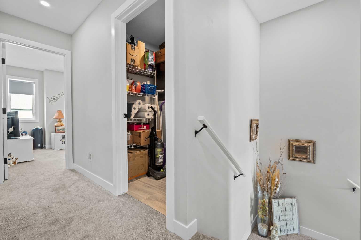 32 Evanscrest Court NW