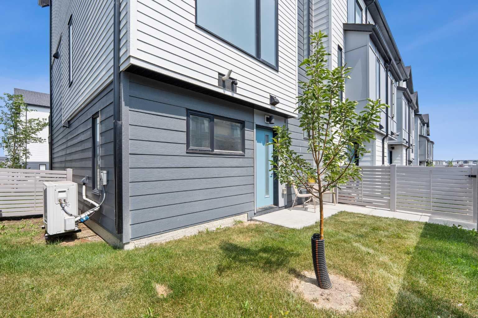 32 Evanscrest Court NW