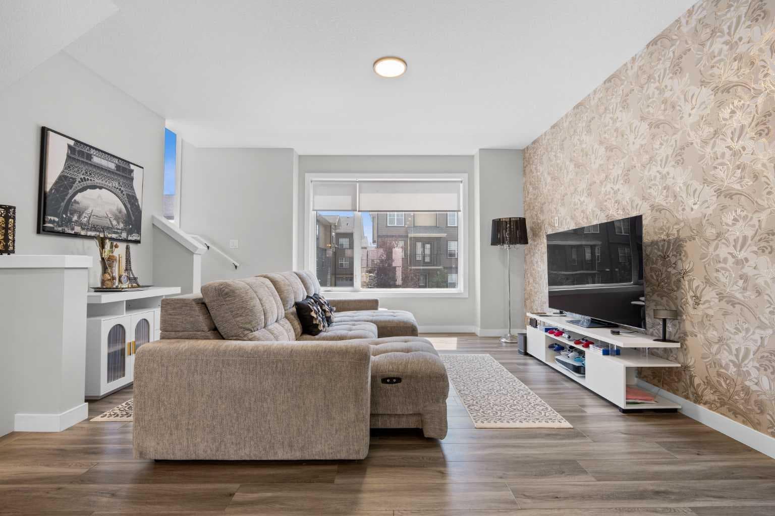 32 Evanscrest Court NW