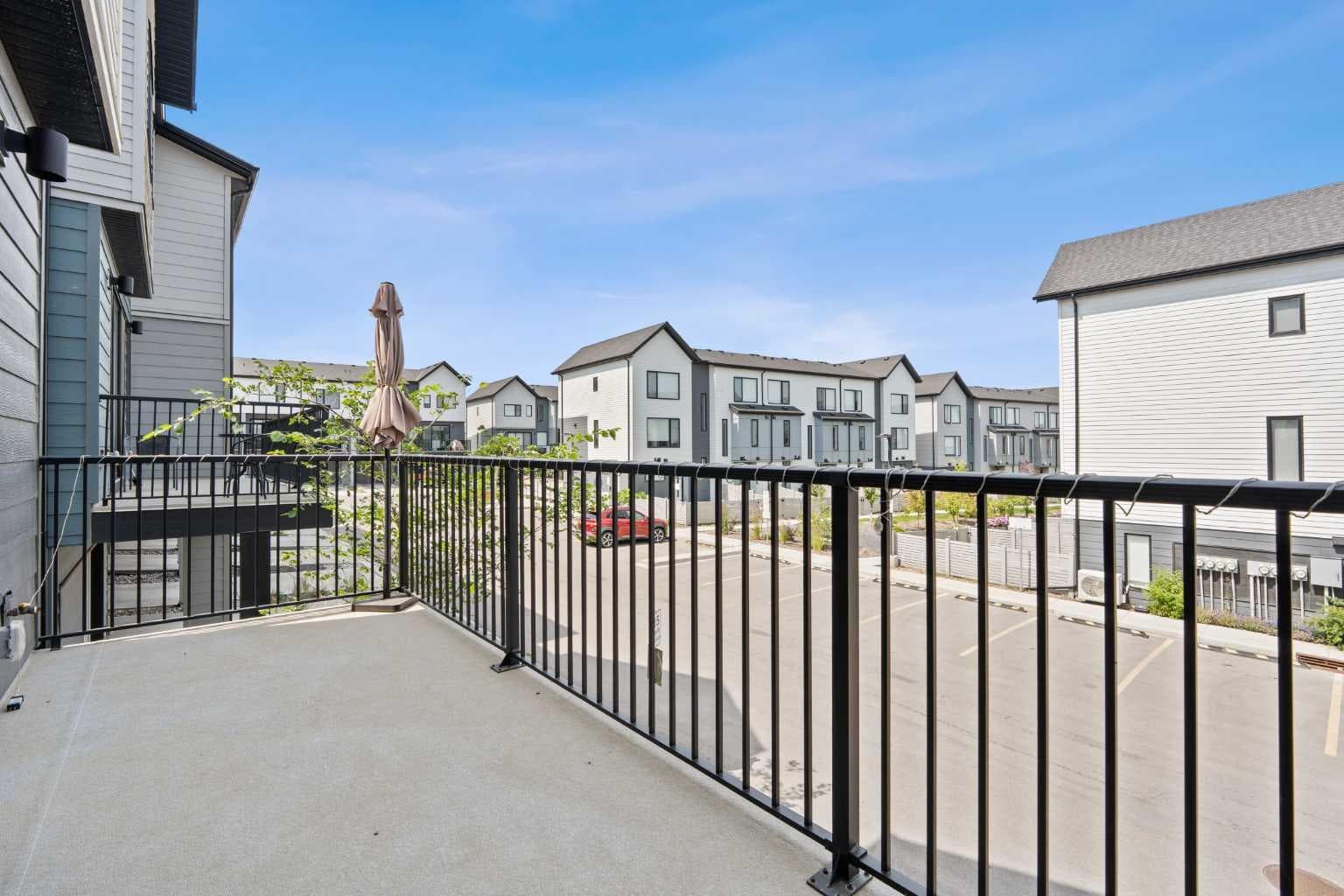 32 Evanscrest Court NW