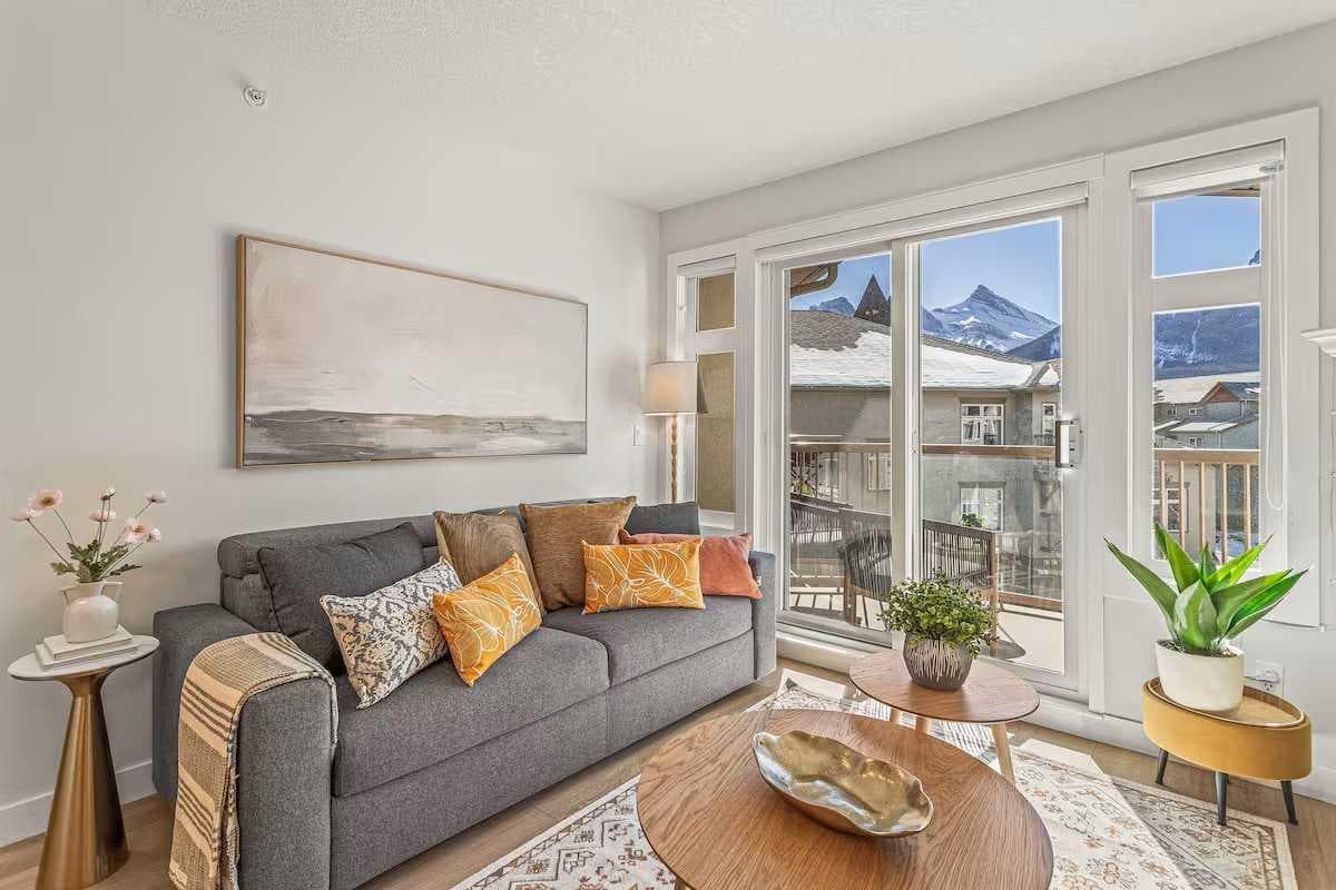 411, 160 Kananaskis Way 