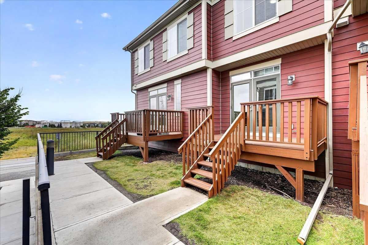 77 Kinlea Way NW