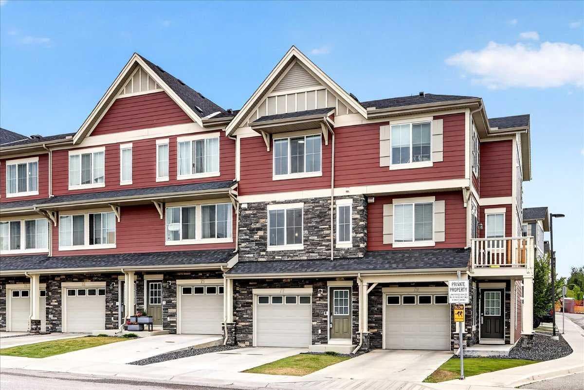 77 Kinlea Way NW
