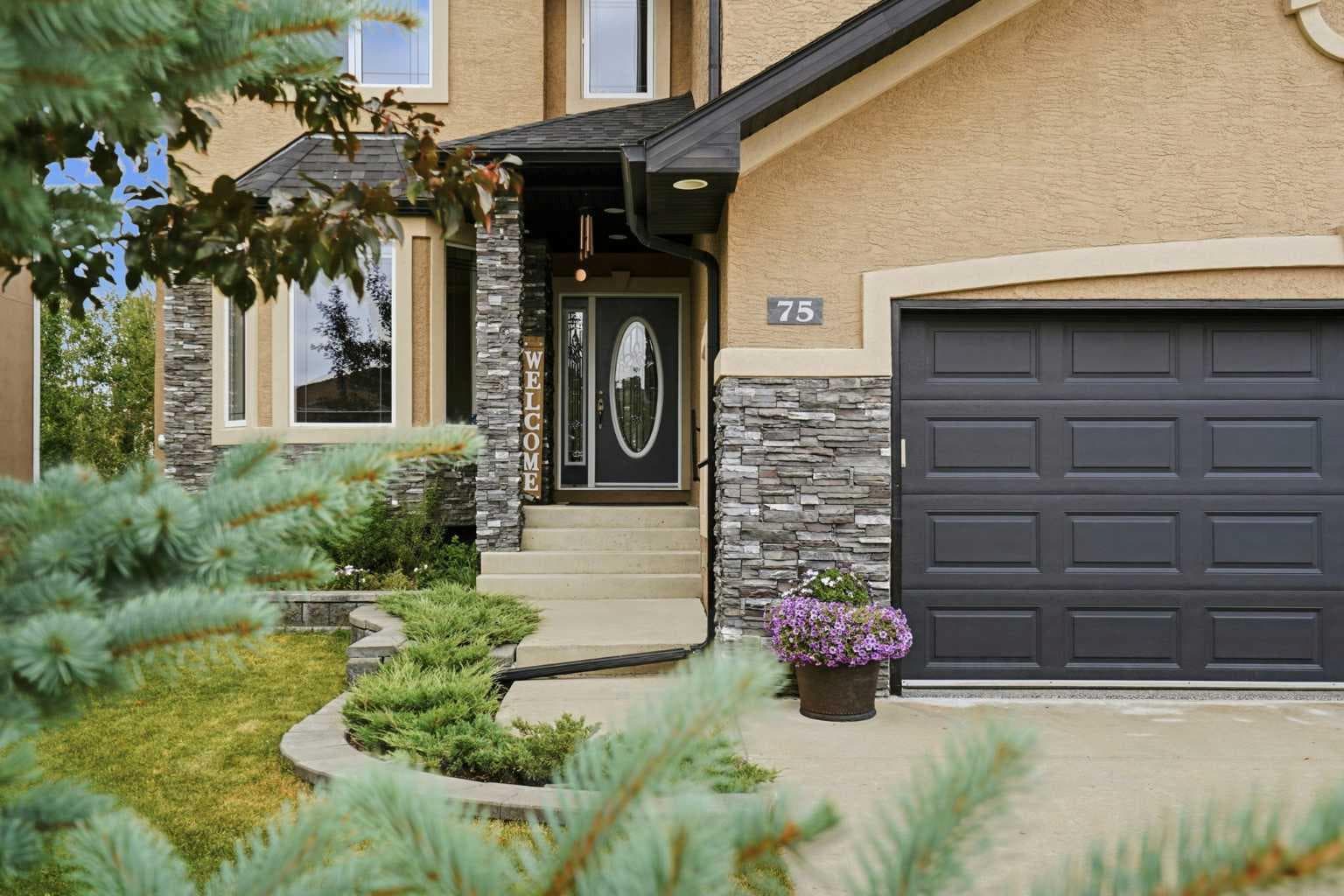 75 Royal Abbey Rise NW