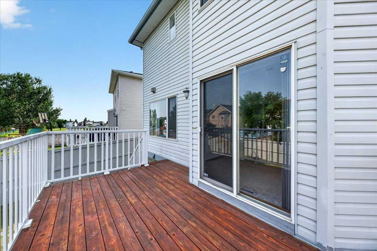 74 Anaheim Gardens NE