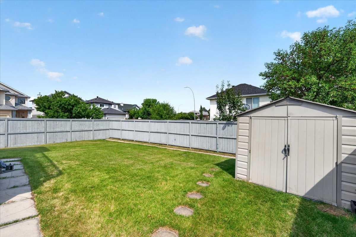 74 Anaheim Gardens NE