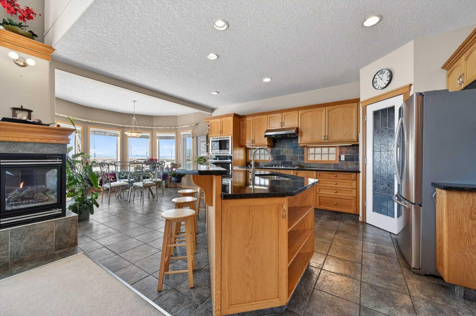 359 Rocky Ridge Drive NW