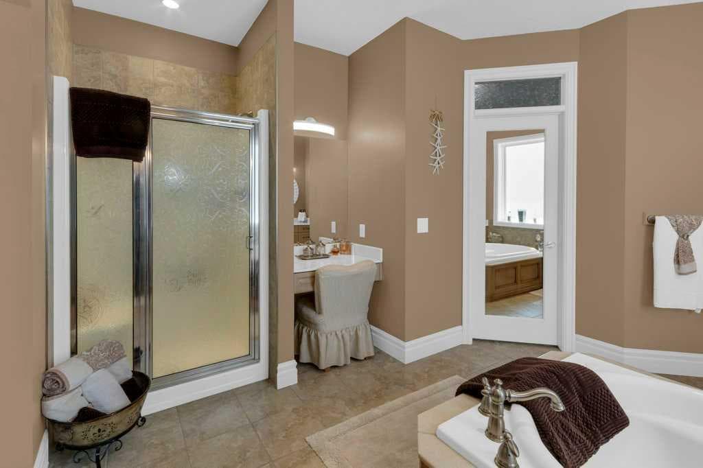 9 Tanner Close SE