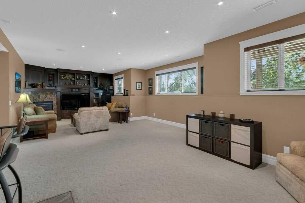 9 Tanner Close SE