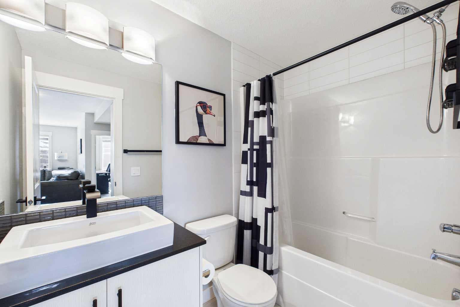 1, 67 West Coach Manor SW