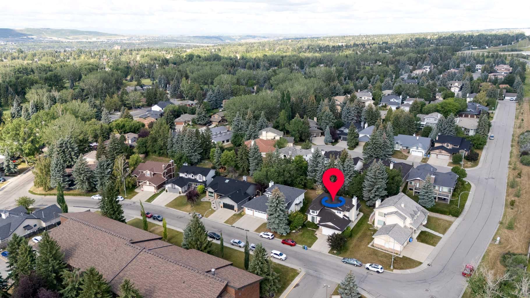22 Varsity Estates View NW
