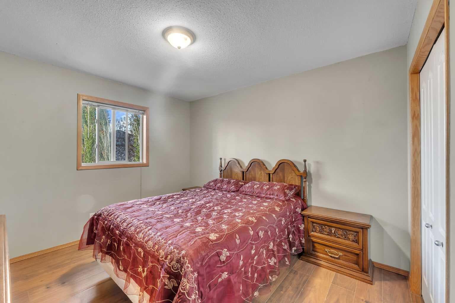 185 West Lakeview Drive 