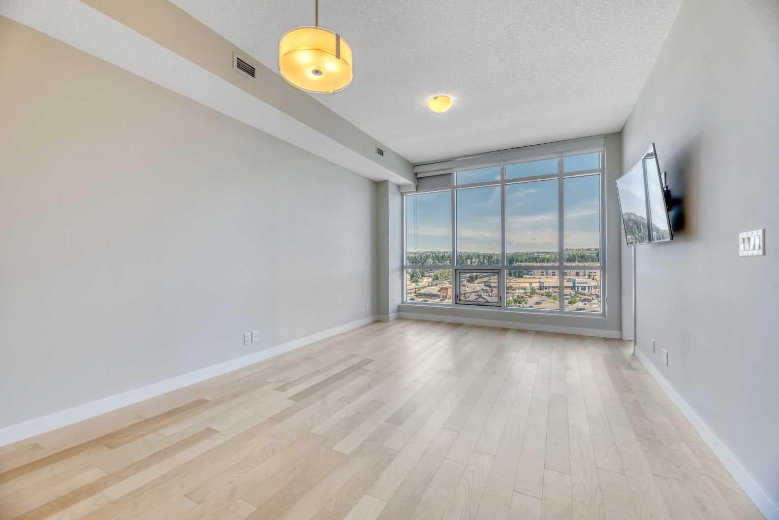 1103, 16 Varsity Estates Circle NW