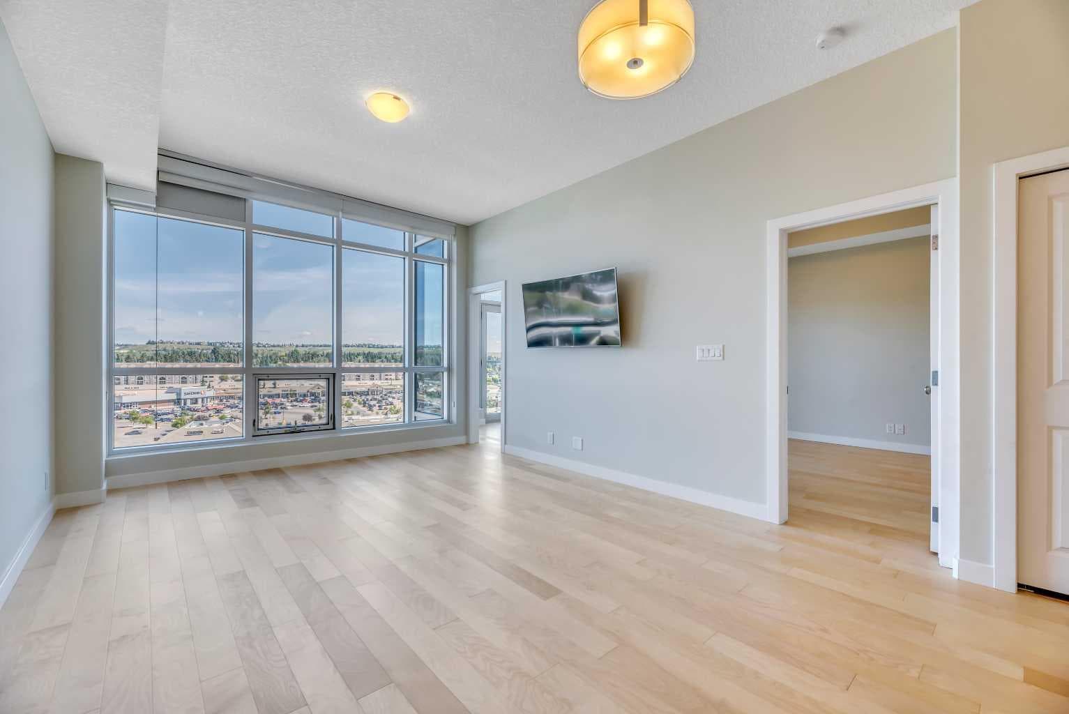 1103, 16 Varsity Estates Circle NW