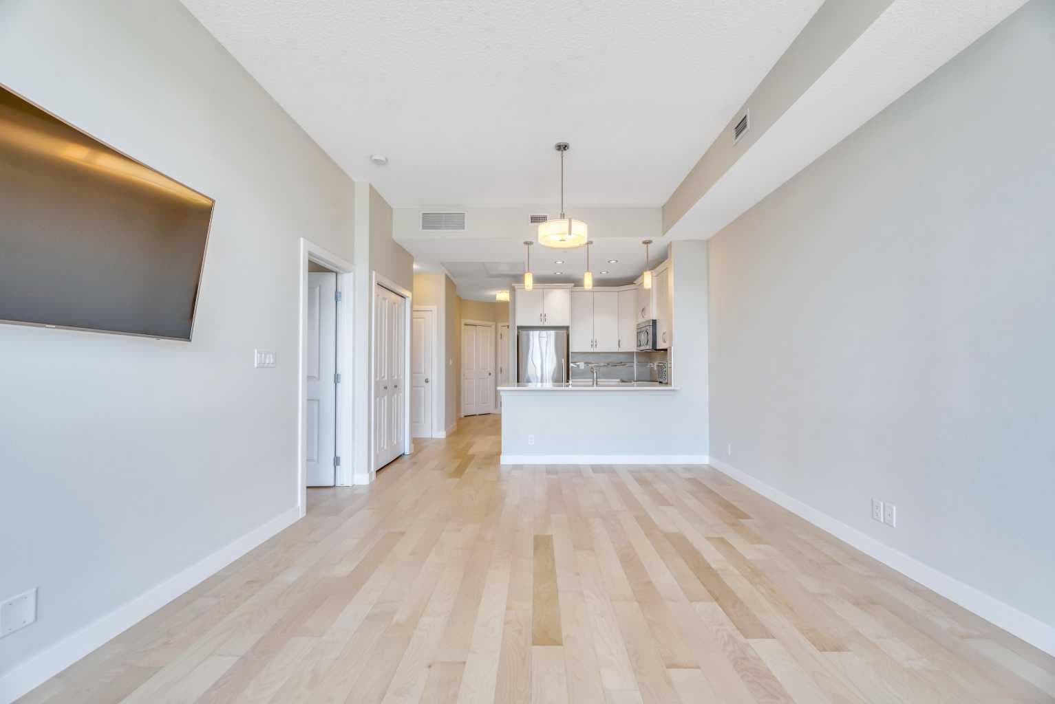 1103, 16 Varsity Estates Circle NW