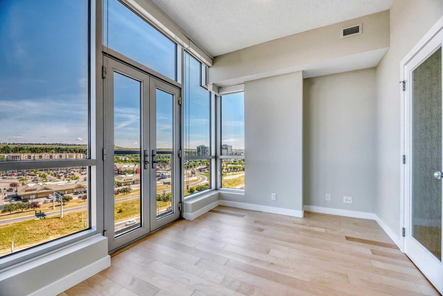 1103, 16 Varsity Estates Circle NW