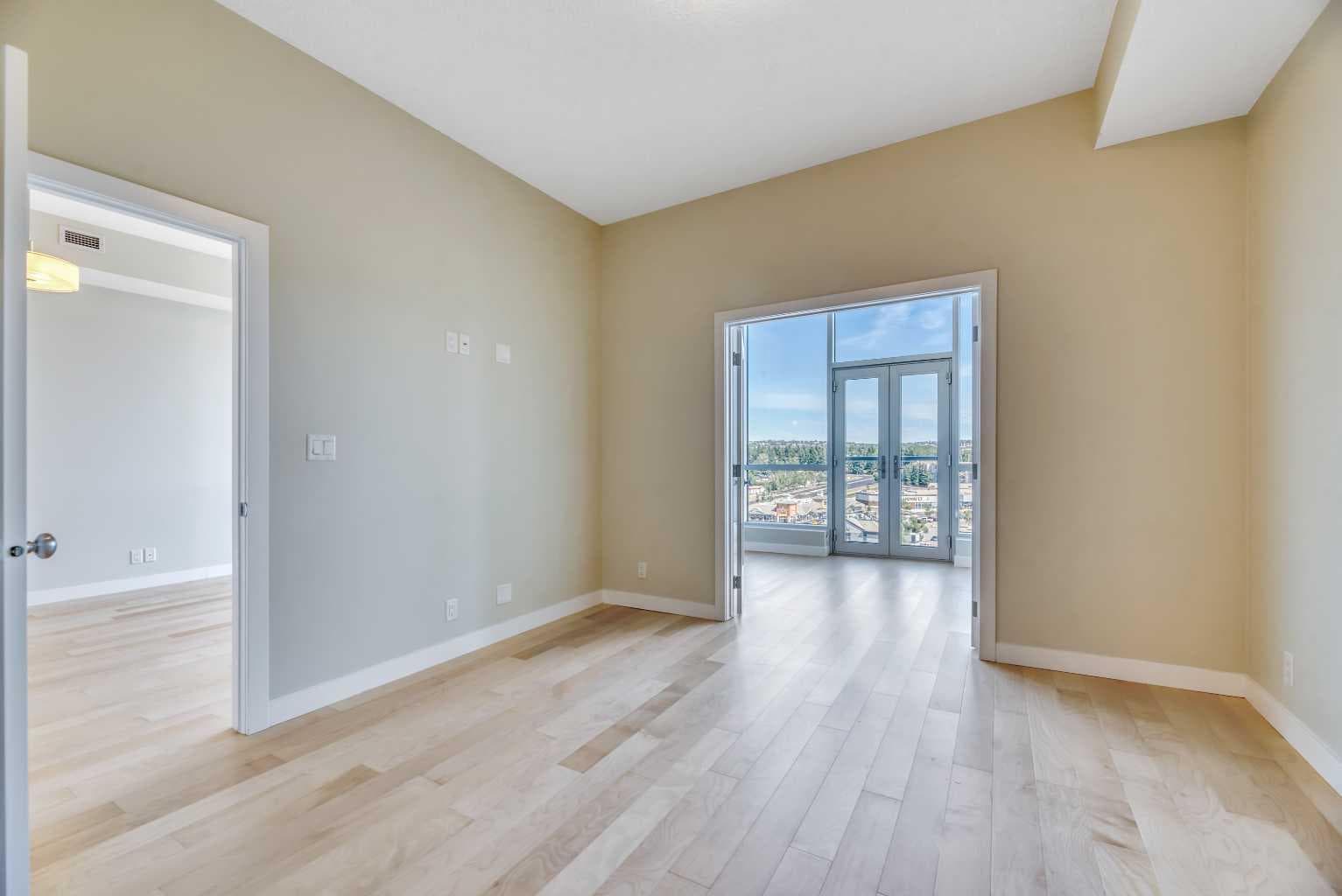 1103, 16 Varsity Estates Circle NW