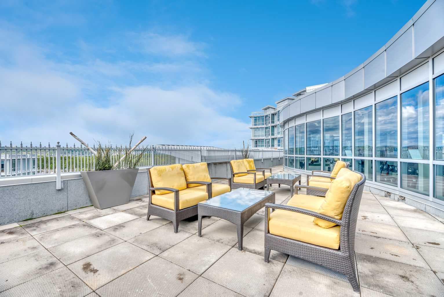 1103, 16 Varsity Estates Circle NW