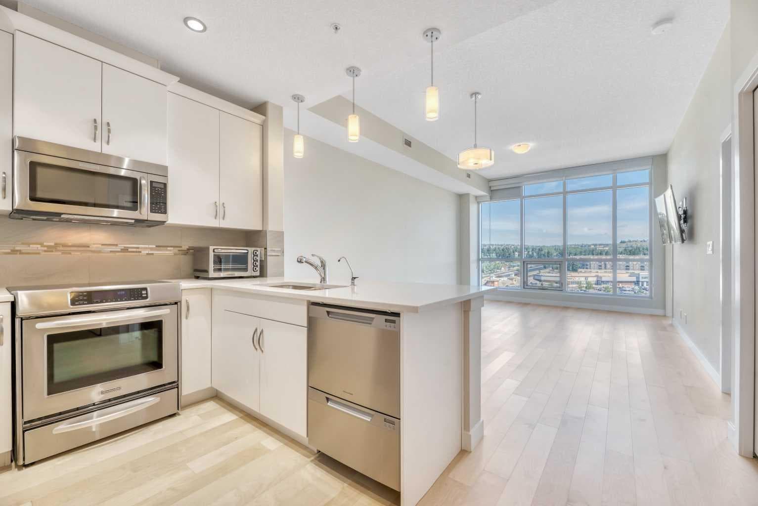 1103, 16 Varsity Estates Circle NW