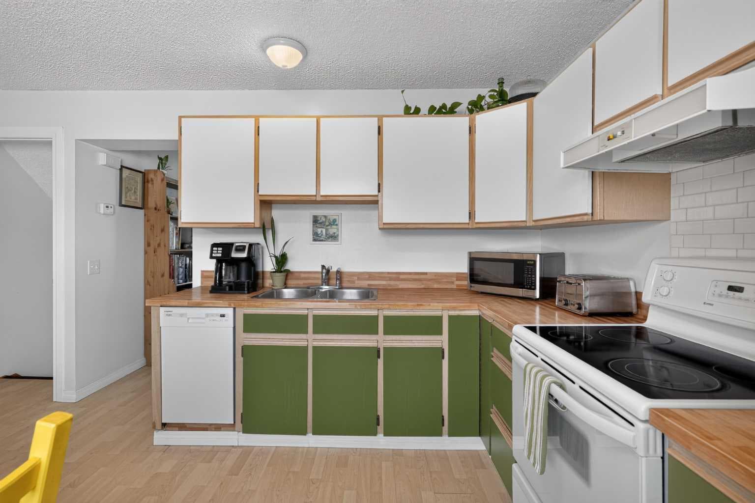137, 999 Canyon Meadows Drive SW