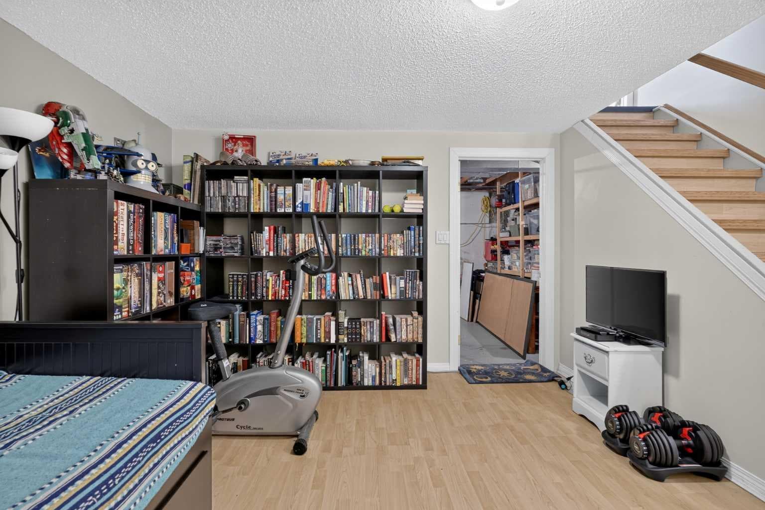 137, 999 Canyon Meadows Drive SW