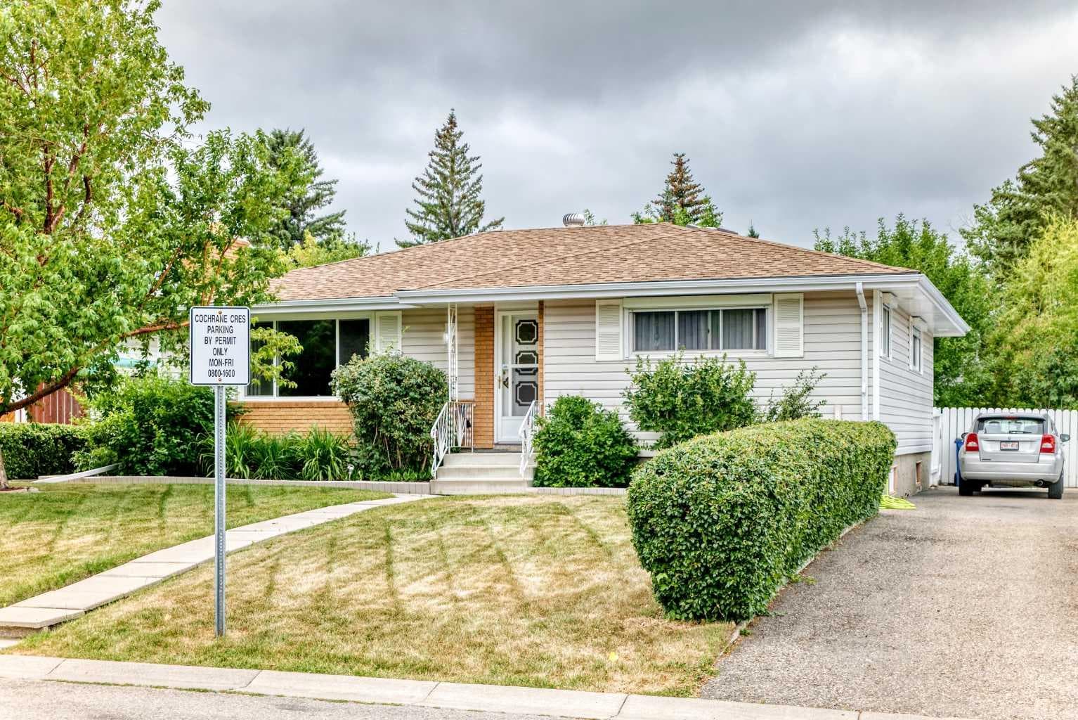1 Cochrane Crescent 