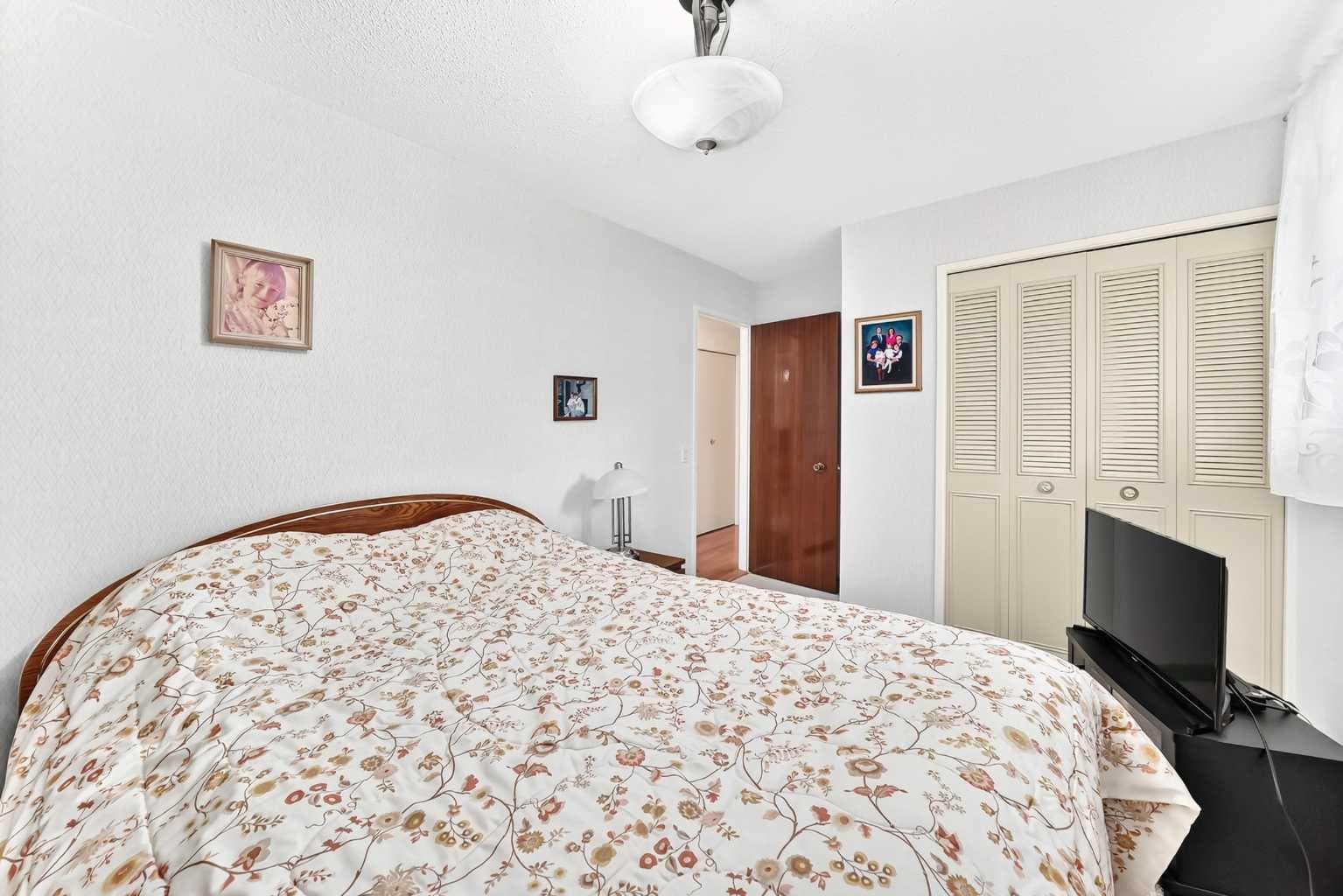 1 Cochrane Crescent 