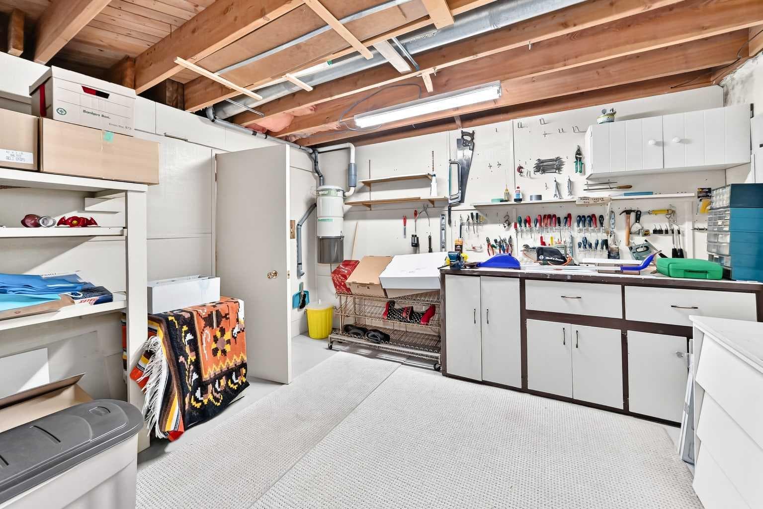 1 Cochrane Crescent 