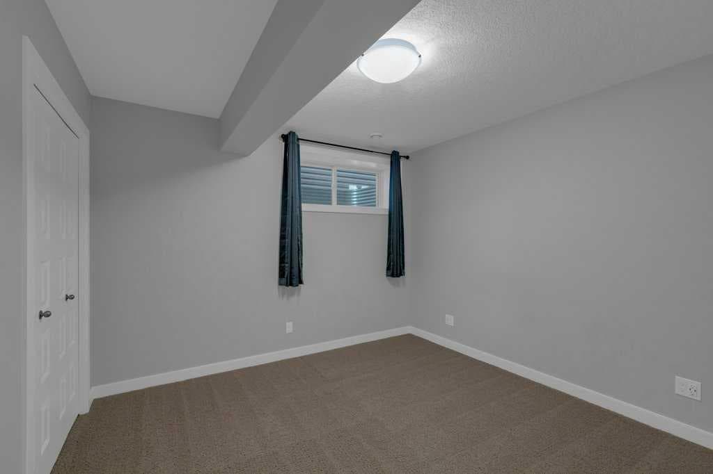 137 Willow Park 