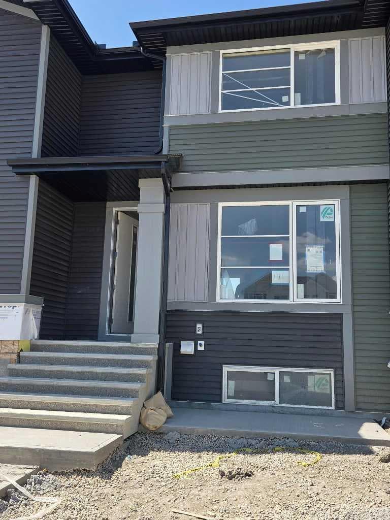 191 Lanark Gate SE