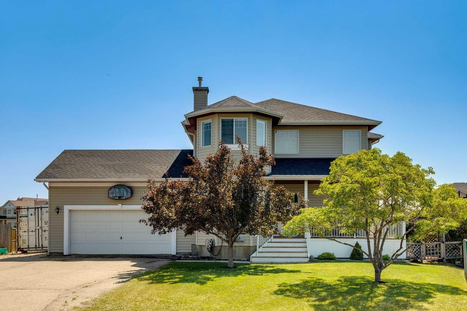 16 Henderson Bay NE
