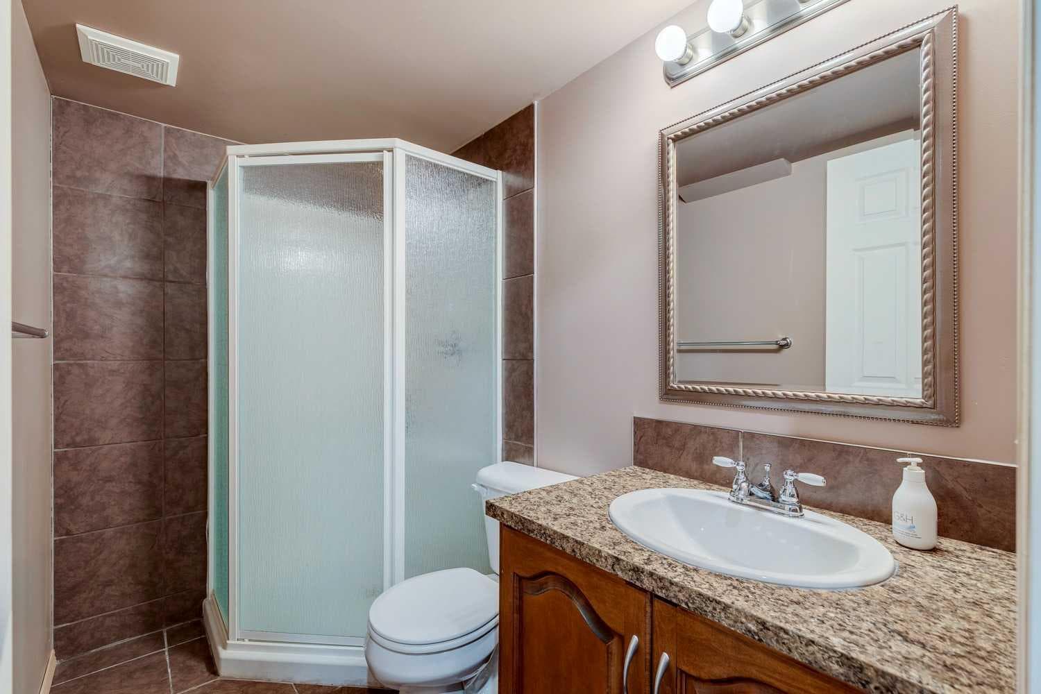 16 Henderson Bay NE