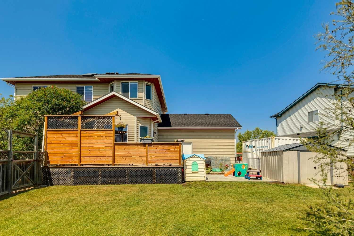16 Henderson Bay NE