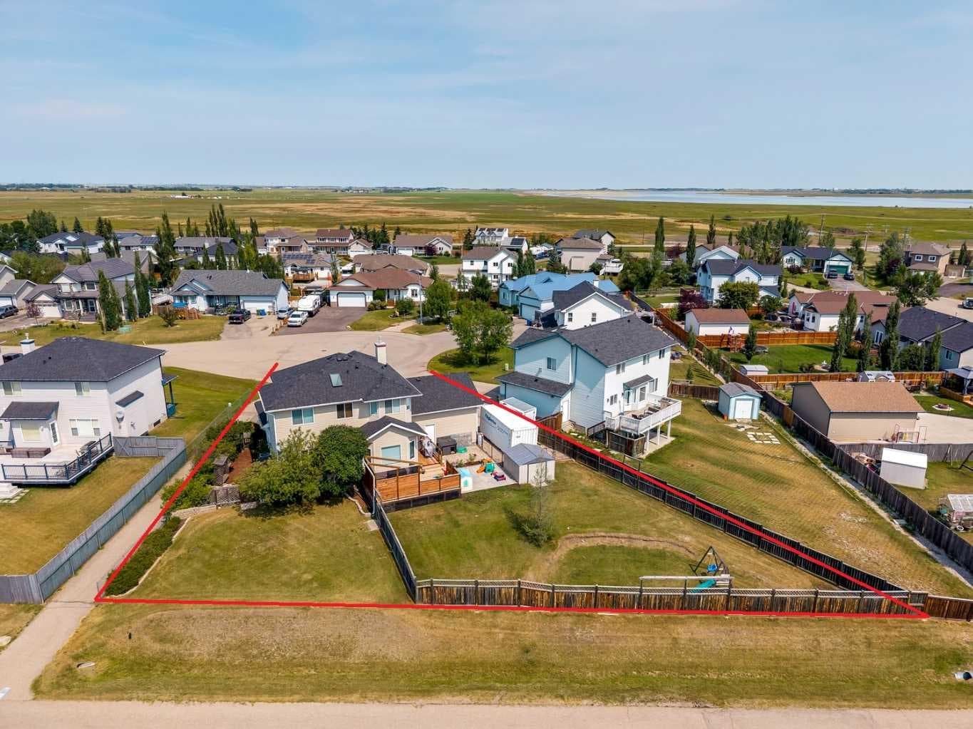 16 Henderson Bay NE