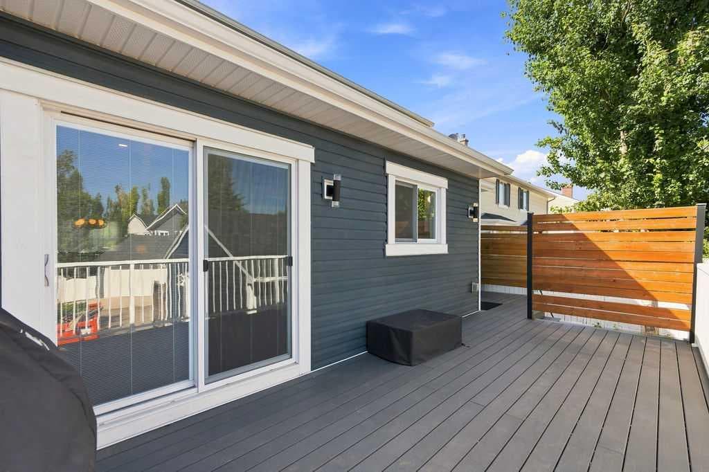 87 Couture Crescent SW