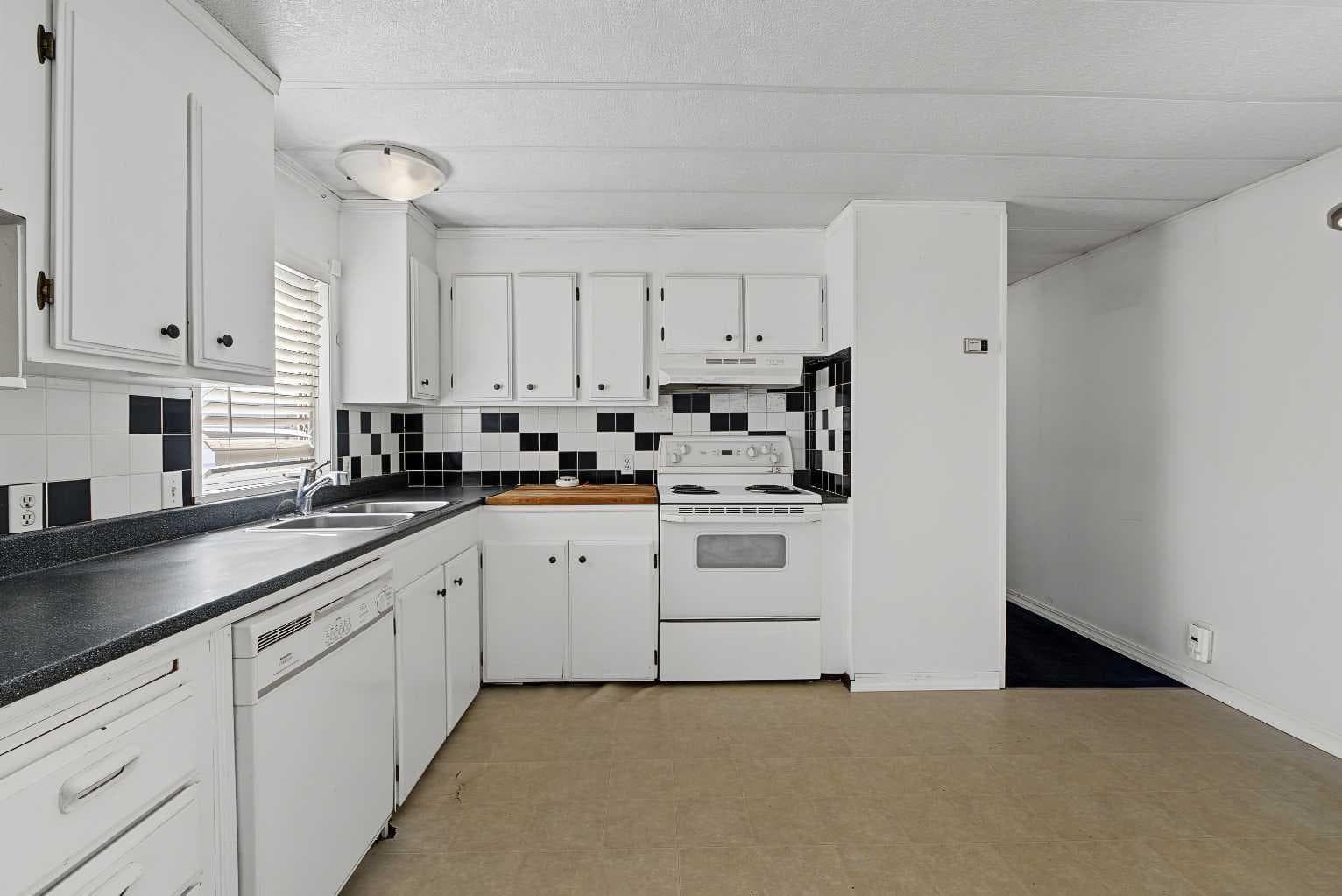 145 Spring Haven Mews SE