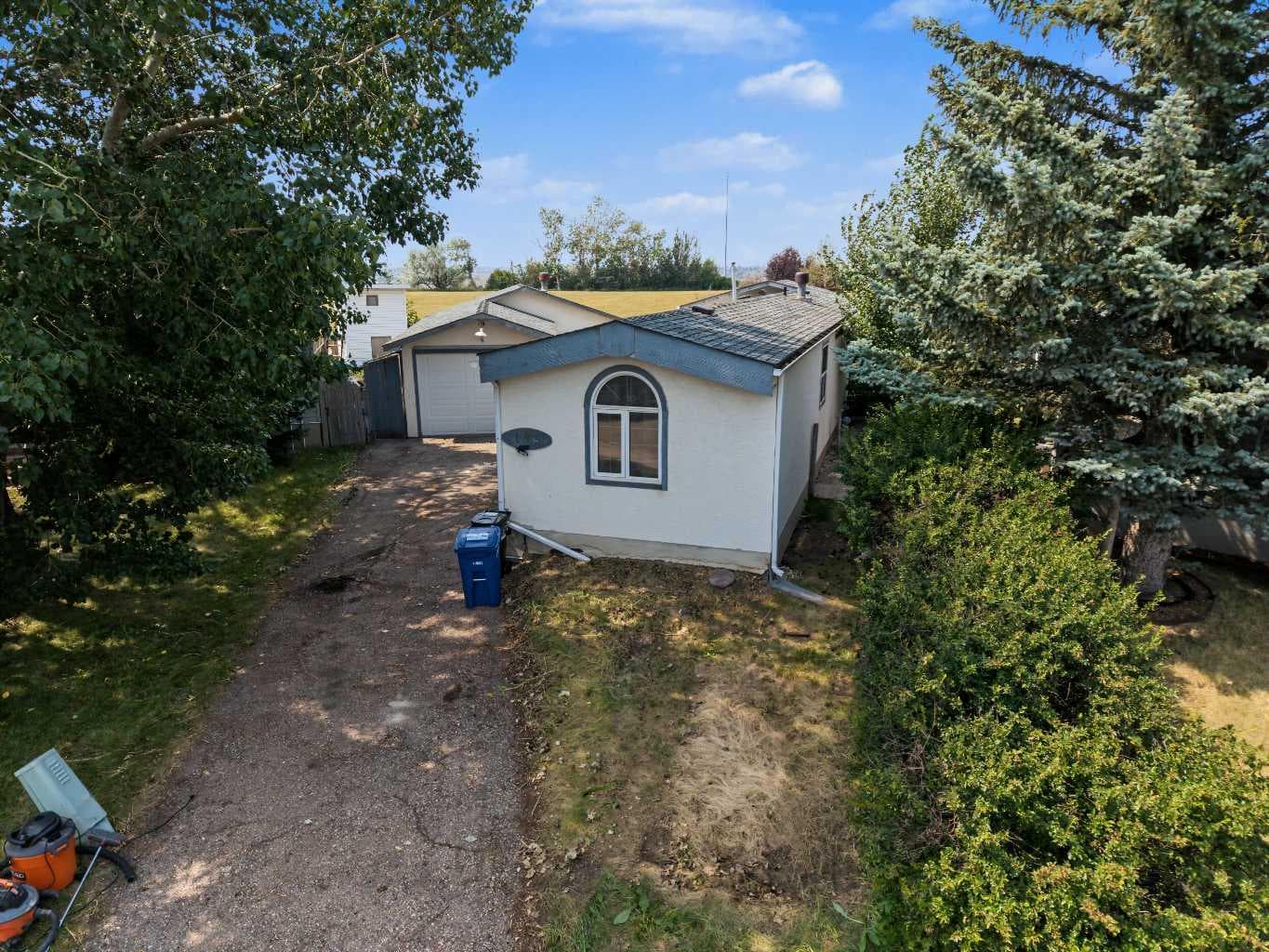 145 Spring Haven Mews SE