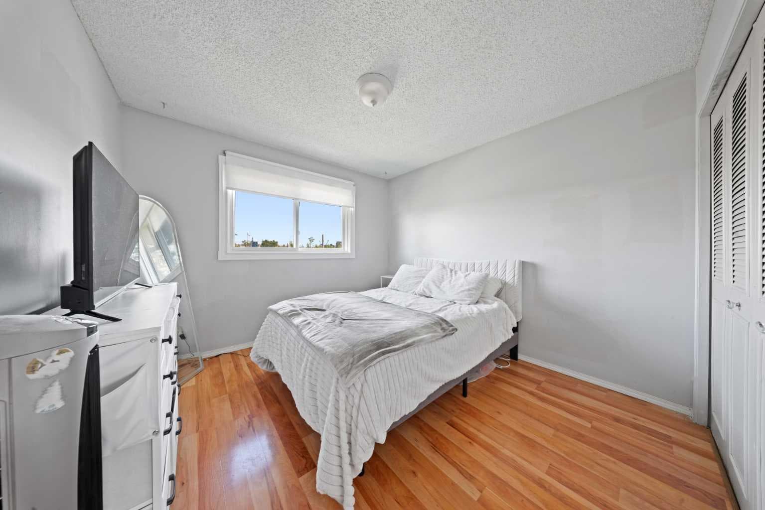 32 Shawmeadows Road SW