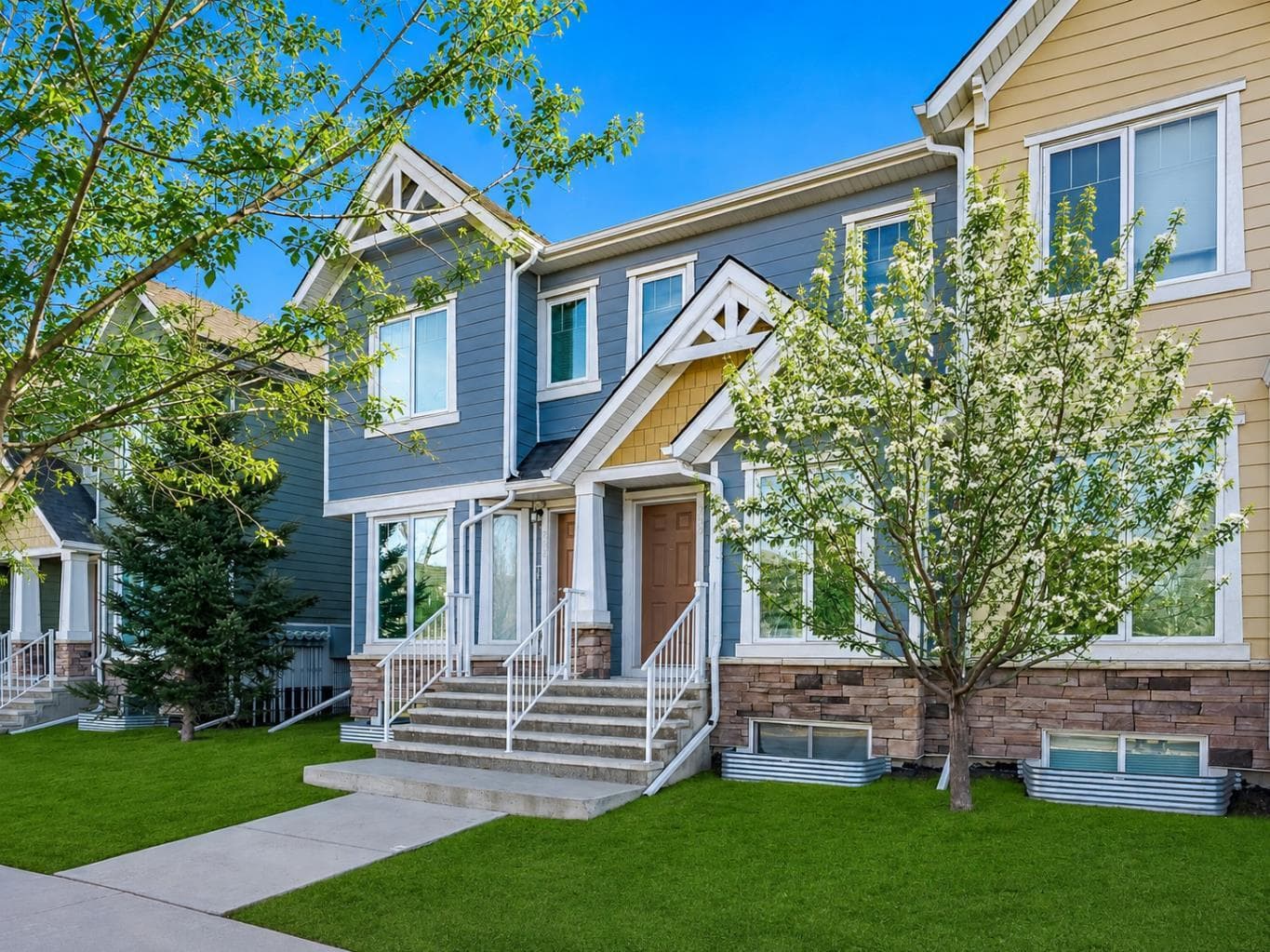 202, 2400 Ravenswood View SE