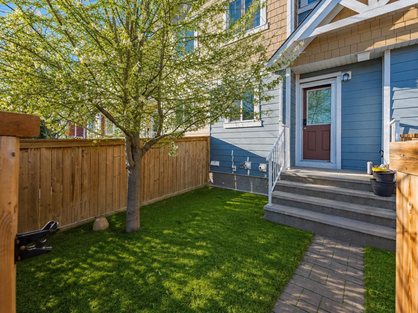 202, 2400 Ravenswood View SE