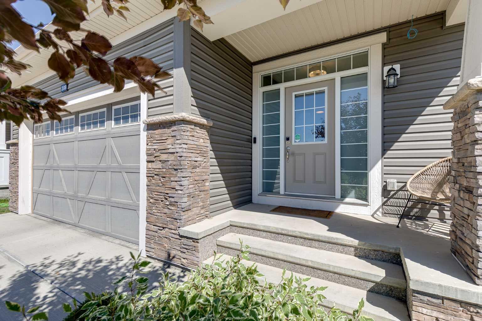 208 Osborne Green SW