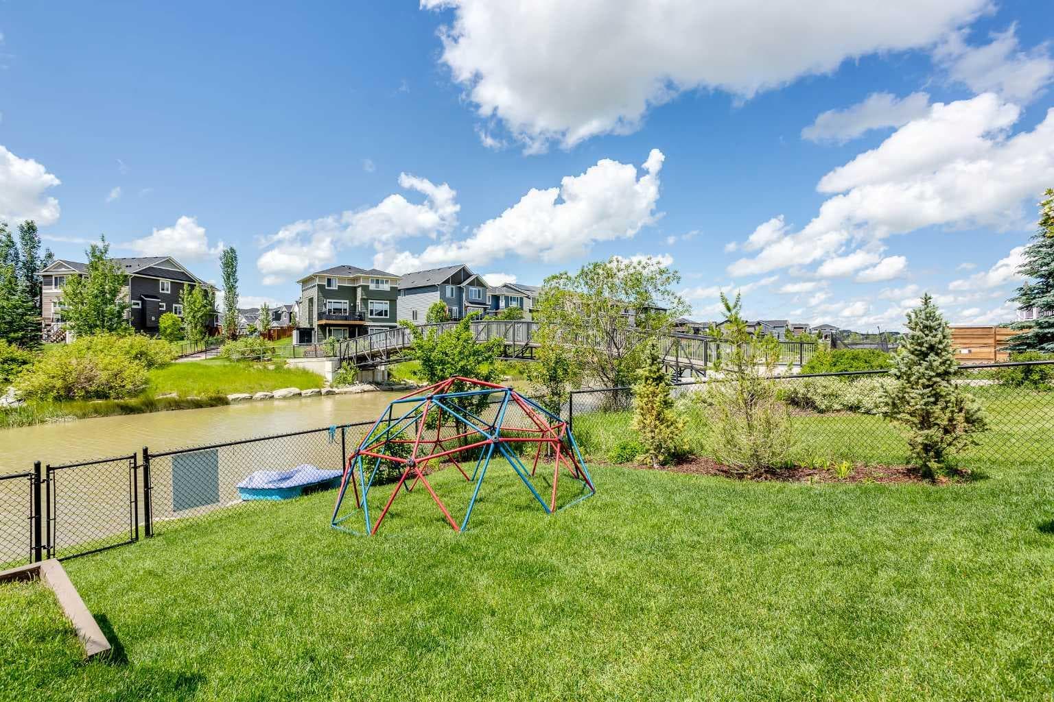 87 Baywater Rise SW