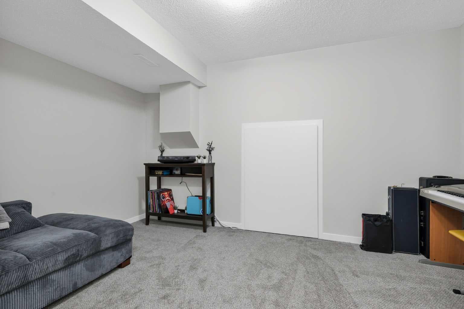 162 Chinook Gate Boulevard SW
