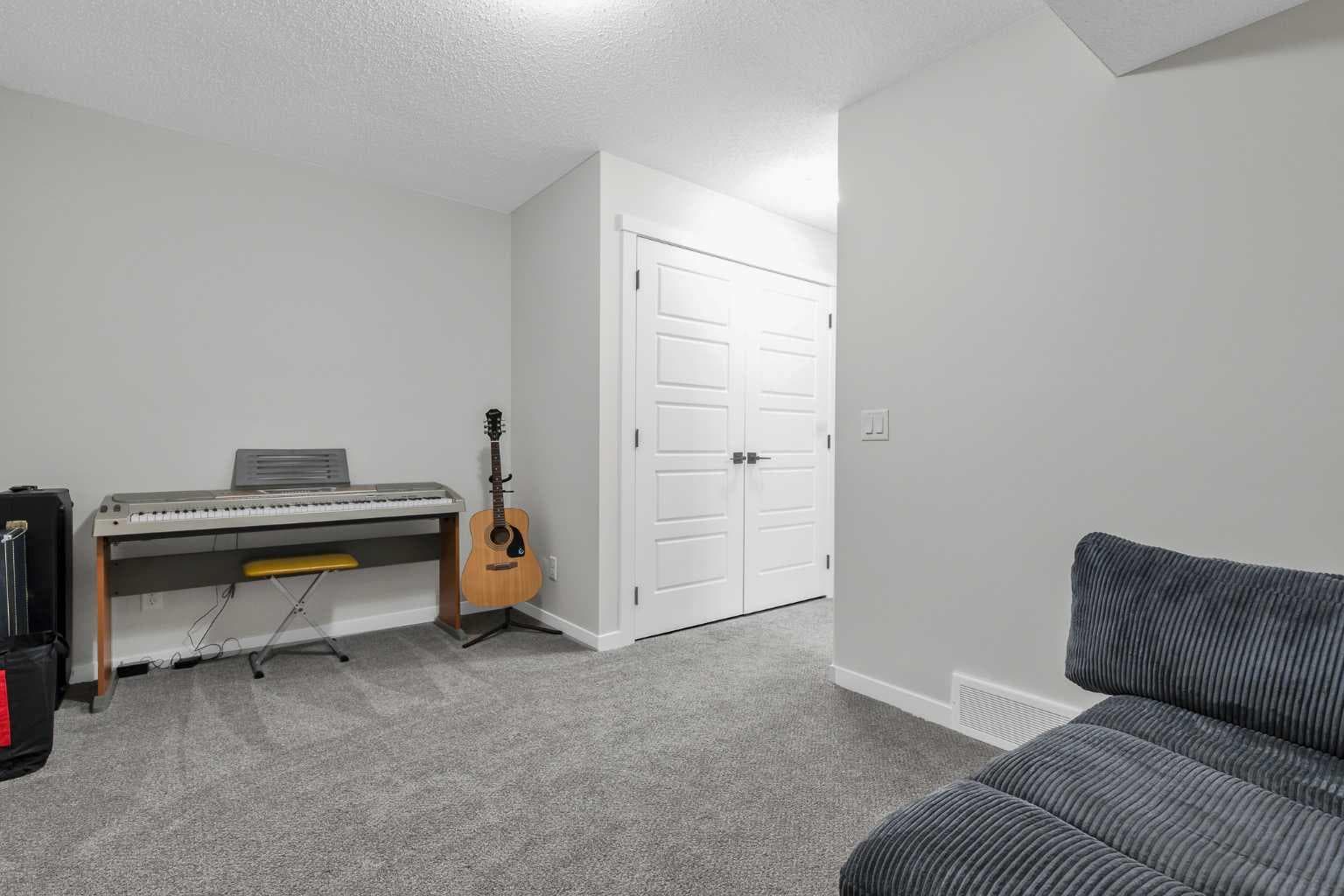 162 Chinook Gate Boulevard SW