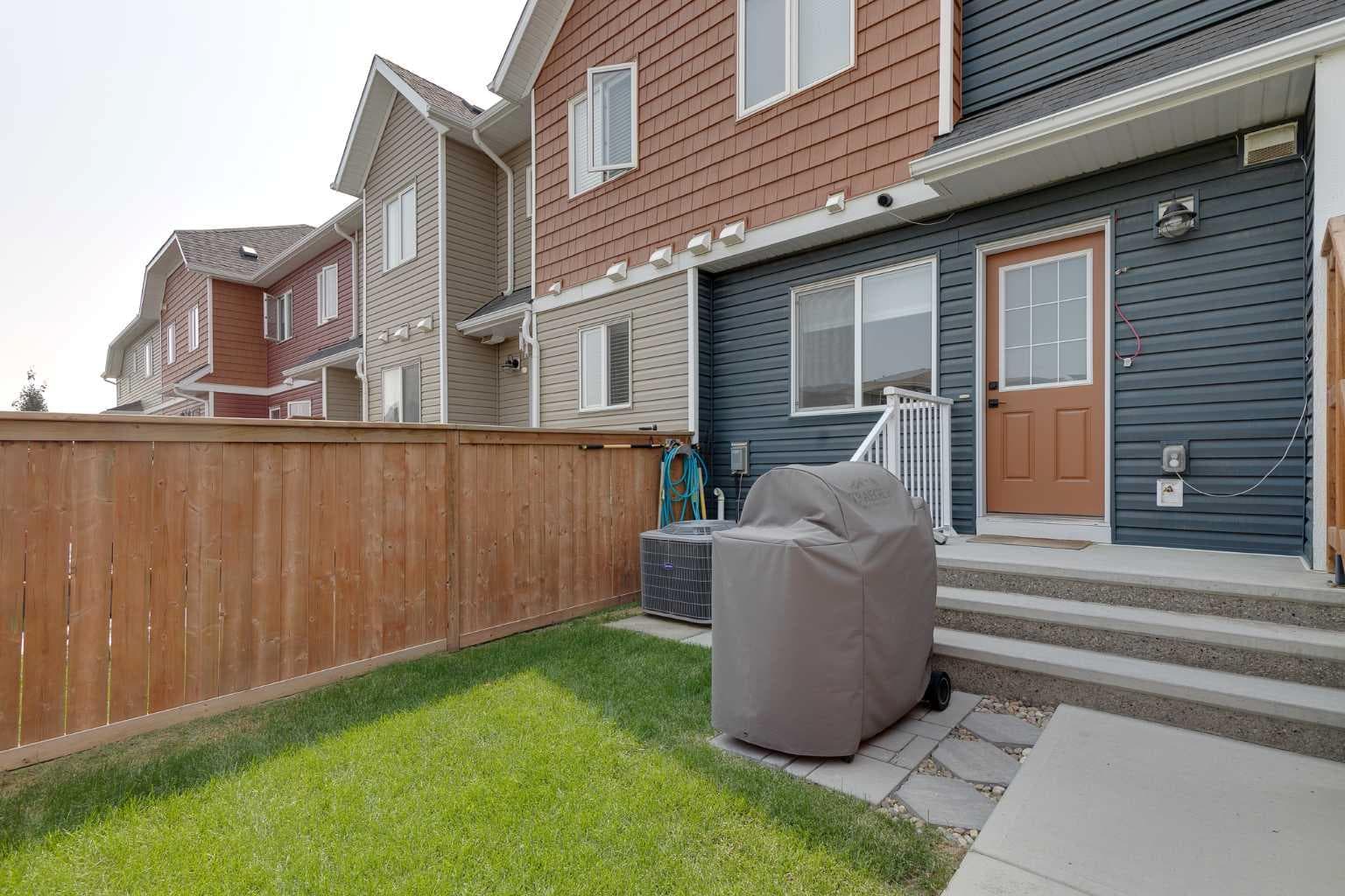 162 Chinook Gate Boulevard SW