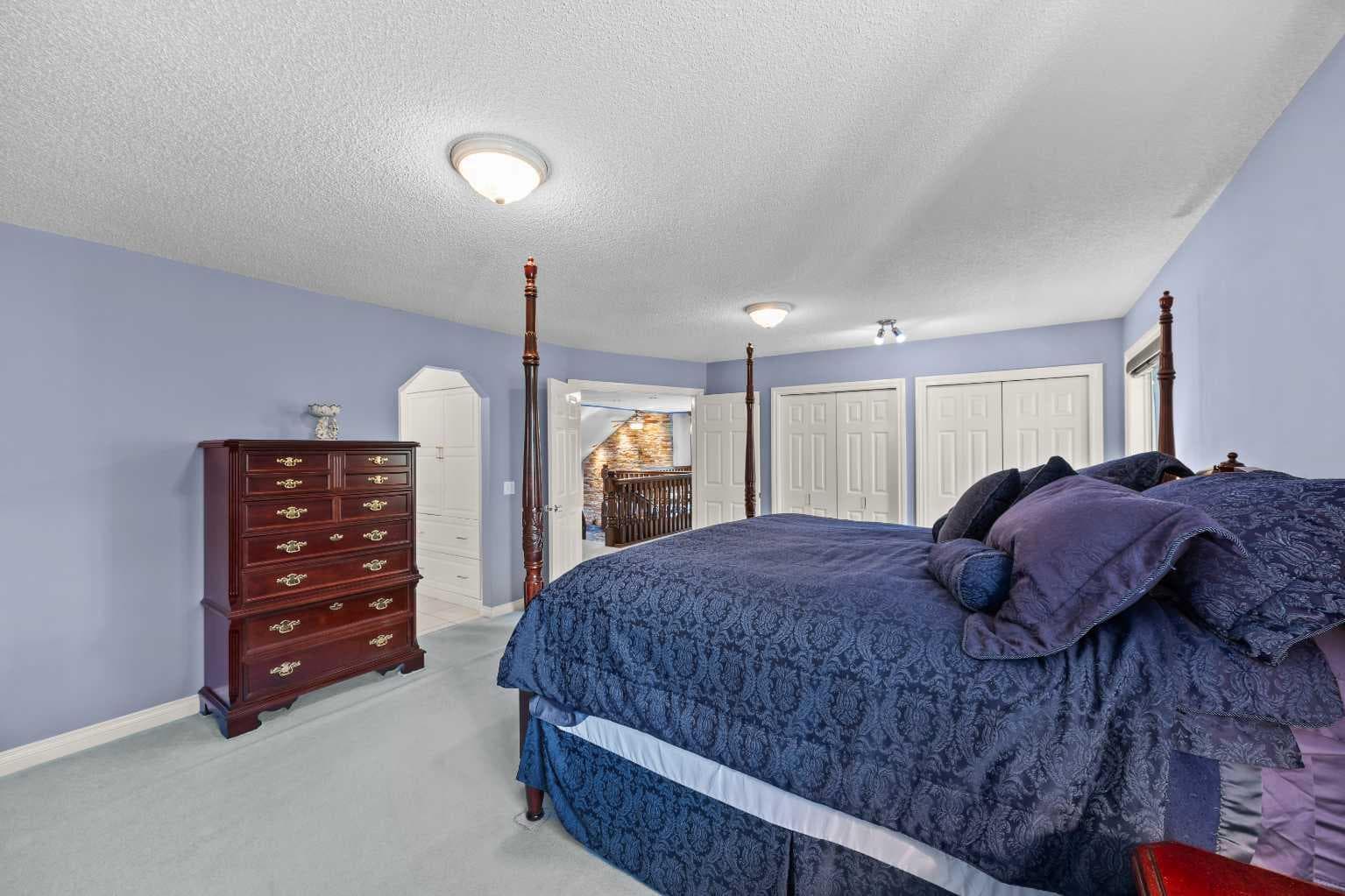 7 Biggar Heights Bay 